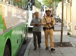 Hà Nội xử lý nghiêm xe khách dừng đỗ không đúng nơi quy định