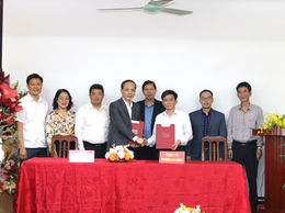 Lễ ký kết hỗ trợ chuyên môn giữ Trạm Y tế phường Hà Đông và Bệnh viện Y học cổ truyền Hà Đông