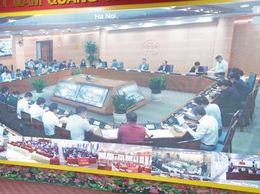 Hội nghị trực tuyến nghe báo cáo, lấy ý kiến đối với quy hoạch tổng thể Thủ đô Hà Nội tầm nhìn 100 năm

***********