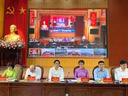 Ứng cử viên đại biểu Quốc hội khoá XVI tiếp xúc cử tri tại Đơn vị bầu cử số 2, thành phố Hà Nội.