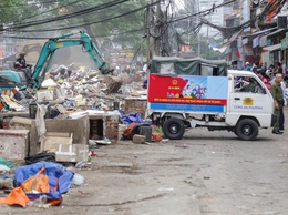 Khu chợ tạm tồn tại hàng chục năm ở Hà Nội bị giải tỏa
