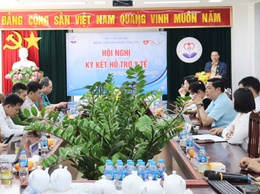 Bệnh viện đa khoa Sơn Tây ký kết hỗ trợ chuyên môn cho y tế cơ sở

