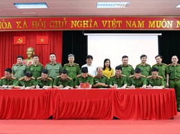 Cụm thi đua số 16 - Công an Thành phố Hà Nội: Quán triệt khẩu hiệu hành động mới, quyết liệt triển khai phong trào 