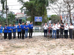  ĐOÀN THANH NIÊN XÃ DÂN HÒA KHÁNH THÀNH 2 CÔNG TRÌNH THANH NIÊN 