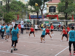 Sôi nổi Giải Bóng chuyền hơi nam, nữ xã Phú Xuyên năm 2026