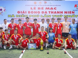 Giải bóng đá thanh niên xã Kiều Phú lần thứ nhất, năm 2026 khép lại bằng trận đấu chung kết sôi động, đầy kịch tính giữa 2 đội bóng thôn Văn Khê và thôn Ngọc Than