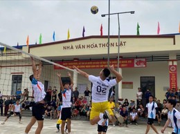 Sôi nổi giải bóng chuyền da nam thanh niên xã Ba Vì