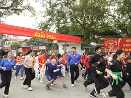 Sôi nổi Ngày chạy Olympic vì sức khỏe toàn dân tại xã Tam Hưng