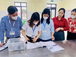 UBND xã Bất Bạt: Siết chặt công tác giám sát, đảm bảo an toàn thực phẩm tại các bếp ăn trường học