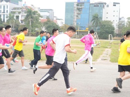 Phường Phú Diễn: Gần 1.000 vận động viên hưởng ứng Ngày chạy Olympic vì sức khỏe toàn dân

