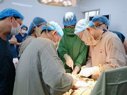 “Bàn tay vàng” – Trái tim người thầy thuốc