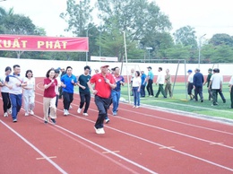 Hơn 1.000 người tham gia Ngày chạy Olympic vì sức khoẻ toàn dân xã Đan Phượng.