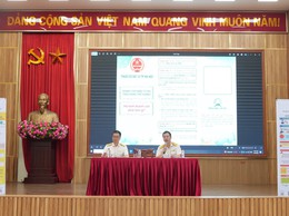 Thuế cơ sở 12 thành phố Hà Nội triển khai tháng cao điểm hỗ trợ hộ, cá nhân kinh doanh thực hiện kê khai thuế trên địa bàn xã Bát Tràng