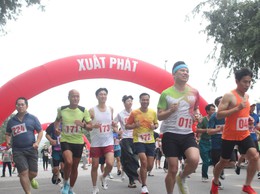 “Khỏe để xây dựng và bảo vệ Tổ quốc – Ngày chạy Olympic Định Công”