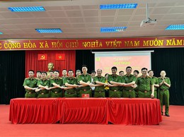 Cụm thi đua số 16- Công an Thành phố Hà Nội ký kết giao ước thi đua