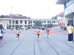 Khai mạc giải thể thao học sinh phổ thông xã Gia Lâm năm học 2025–2026