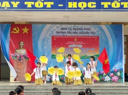 Trưởng Tiểu học Nguyễn Trãi khơi dậy lý tưởng của các đội viên qua Ngày hội “Thiếu nhi vui khỏe – Tiến bước lên Đoàn”