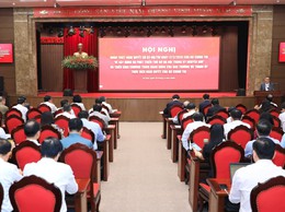 260 cán bộ chủ chốt tham dự hội nghị trực tuyến quán triệt nghị quyết và Chương trình hành động của Thành ủy thực hiện 02 Nghị quyết của Bộ Chính trị về phát triển Thủ đô Hà Nội trong kỷ nguyên mới