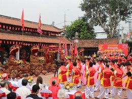 Tưng bừng các lễ hội truyền thống phường Long Biên