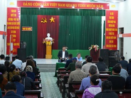 ĐỒNG CHÍ MAI XUÂN TRƯỜNG, BÍ THƯ ĐẢNG ỦY, CHỦ TỊCH HĐND XÃ DỰ SINH HOẠT CHI BỘ THÔN TẢO DƯƠNG, NHẤN MẠNH TẬP TRUNG CAO CHO CÔNG TÁC BẦU CỬ