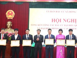 Xã Hồng Vân tổng kết công tác bầu cử, khen thưởng nhiều tập thể, cá nhân