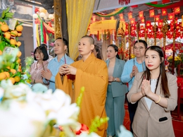 Hội làng truyền thống và lễ chúc thọ người cao tuổi Thôn Đỗ Xá