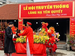 Hướng về cội nguồn, tri ân công đức của các bậc tiền nhân tại lễ hội làng Hạ Yên Quyết