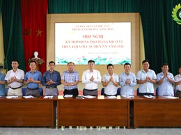 Phú Cát ký kết hợp đồng dịch vụ thủy lợi với các HTXNN trên địa bàn xã năm 2026