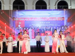 Phường Hoàn Kiếm: Sôi nổi chương trình văn nghệ chào mừng thành công bầu cử