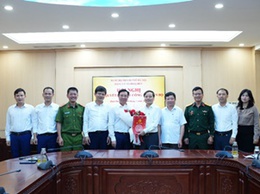 Đảng ủy xã Hoài Đức công bố quyết định về công tác cán bộ đối với đồng chí Vương Văn Lâm