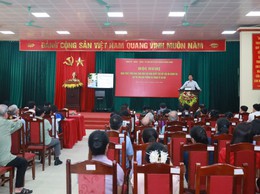 Xã Minh Châu tổ chức hội nghị quán triệt, triển khai thực hiện các Nghị quyết trụ cột của Bộ Chính trị và chỉ thị của Thành ủy Hà Nội.