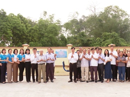 HỘI LIÊN HIỆP PHỤ NỮ XÃ ỨNG HÒA KHÁNH THÀNH, BÀN GIAO SÂN CHƠI CỘNG ĐỒNG THÔN PHƯỢNG VIỀN.