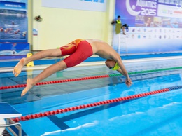 Hơn 150 vận động viên tham gia thi đấu môn bơi tại Giải thể thao học sinh phổ thông phường Từ Liêm