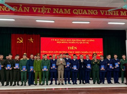 Ngày hội tòng quân - tuổi trẻ phường Phú Lương vững bước vì Tổ quốc 