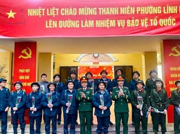 RỰC RỠ KHÍ THẾ TÒNG QUÂN: PHƯỜNG LĨNH NAM BÀN GIAO 16 TÂN BINH TRONG NGÀY HỘI QUÂN SỰ TẠI ĐIỂM GIAO NHẬN QUÂN SỐ 07