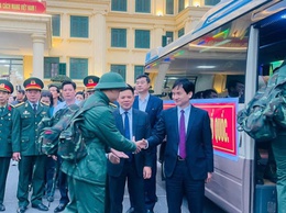 Xã Phúc Thọ tổ chức Lễ tiễn chân và đưa tân binh lên đường nhập ngũ thực hiện Nghĩa vụ Quân sự và nghĩa vụ tham gia Công an Nhân dân năm 2026