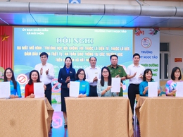 Hát Môn: Ra mắt mô hình “Trường học nói không với thuốc lá điện tử, thuốc lá đốt; đảm bảo an ninh trật tự, an toàn giao thông trong trường học”