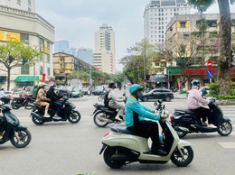 Hà Nội ngày 06/3, cuối tuần nhiều mây, sáng có mưa vài nơi kèm sương mù và sương mù nhẹ, chiều hửng nắng nhẹ. Sáng và đêm trời rét.