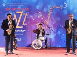 Không gian nghệ thuật ngập tràn sắc xuân ở Thủ đô