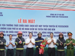 Ra mắt Tổ thường trực chữa cháy, cứu nạn cứu hộ tại phố đi bộ hồ Hoàn Kiếm và chợ đêm Đồng Xuân