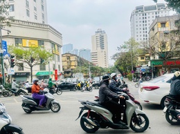 Ngày 7/03, Hà Nội: nhiều mây, có mưa nhỏ vài nơi, sáng sớm có nơi có sương mù, trưa chiều hửng nắng. Sáng và đêm trời rét nhẹ.