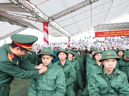 Hậu phương vững chắc - điểm tựa để người lính trẻ vững bước