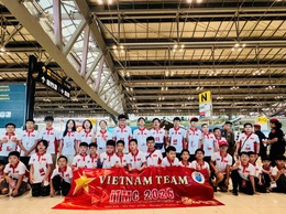 HỌC SINH TỎA SÁNG VỚI HUY CHƯƠNG BẠC TẠI CUỘC THI 