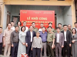 XÃ KIM ANH KHỞI CÔNG XÂY DỰNG NHÀ ĐẠI ĐOÀN KẾT CHO HỘ GIA ĐÌNH BÀ CHU THỊ THAM, THÔN THANH VÂN