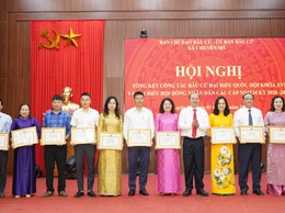 Chuyên Mỹ có 8 tập thể, 12 cá nhân được nhận Bằng khen cấp thành phố và nhiều tập thể, cá nhân được khen thưởng cấp xã trong công tác bầu cử