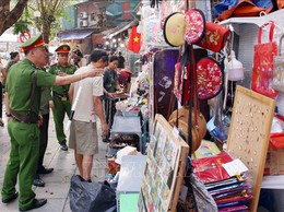 Hà Nội: Phường Hoàn Kiếm quyết tâm lập lại trật tự vỉa hè, xây dựng đô thị văn minh