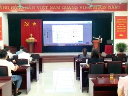 Gần 100 cán bộ, công chức, viên chức phường Phú Lương tổ chức tập huấn triển khai hệ thống không gian làm việc số HanoiWork