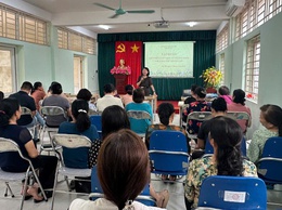  Tập huấn kiến thức và kỹ năng tư vấn sức khỏe cho mạng lưới cộng tác viên dân số trước chiến dịch truyền thông