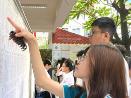 Hôm nay (10-4), học sinh Hà Nội bắt đầu đăng ký thi vào lớp 10