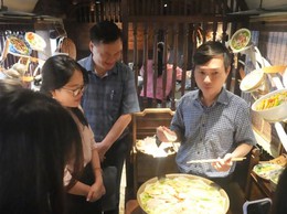 Một ngày làm “người xưa”: hành trình trải nghiệm văn hóa giữa lòng Ba Đình